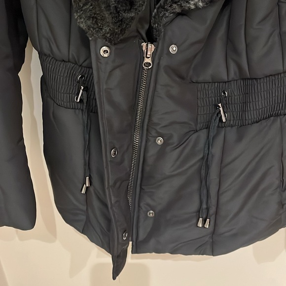 ZARA Basic Fall/Winter jacket. Size US L - Picture 4 of 7